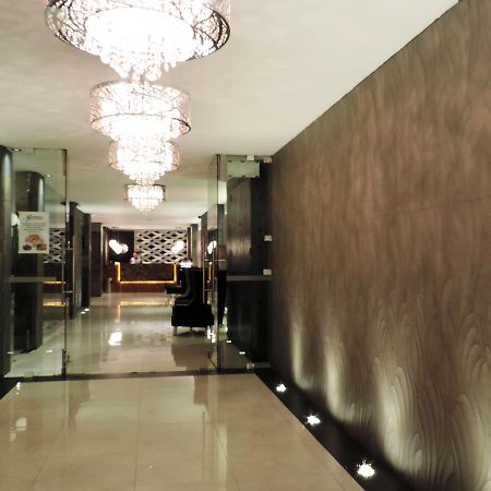 Hotel Senorial Platino เลออน ภายนอก รูปภาพ