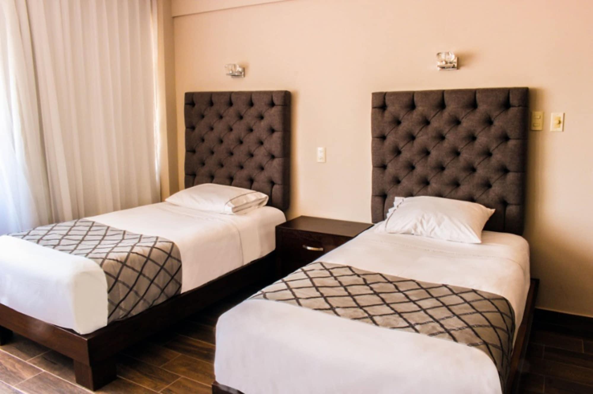 Hotel Senorial Platino เลออน ภายนอก รูปภาพ