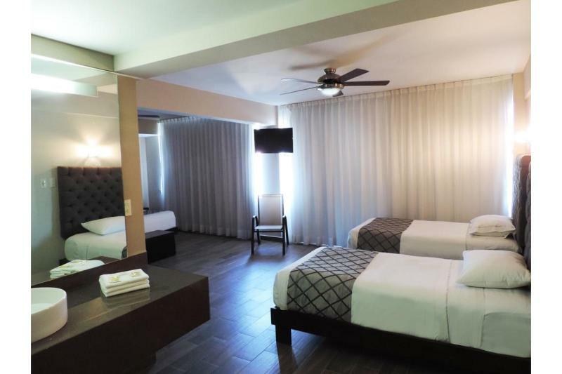 Hotel Senorial Platino เลออน ภายนอก รูปภาพ